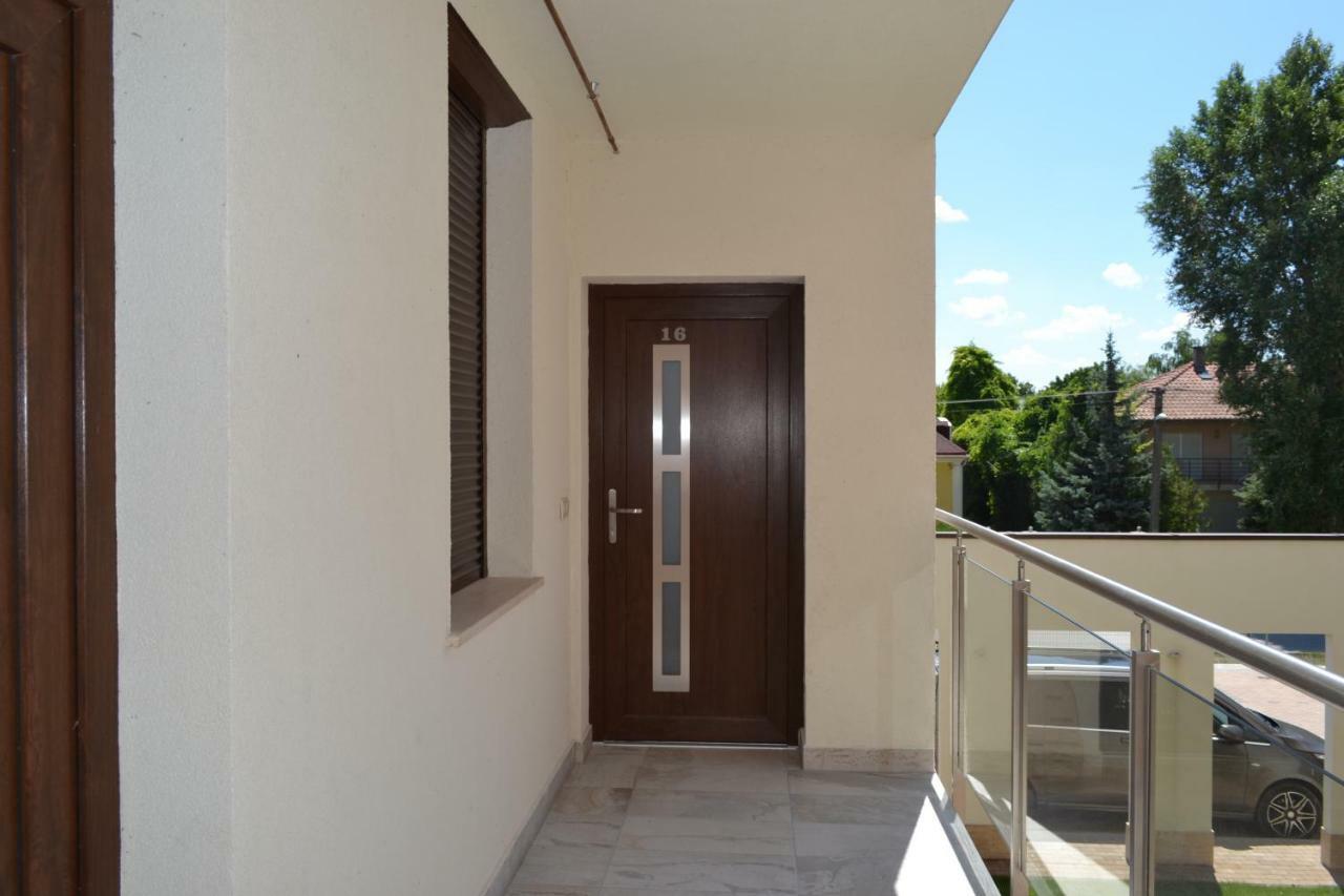 A16 Beachapartman Siófok Exterior foto